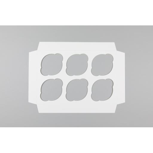 https://thebagnboxman-static.myshopblocks.com/images/import/six-cupcake-box+window-and-insert-242x165x75mm-CC4-1.jpg