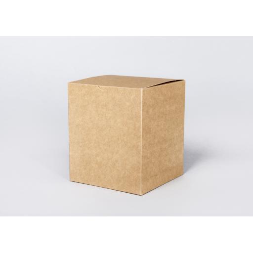 https://thebagnboxman-static.myshopblocks.com/images/import/brown-flat-folding-gift-carton-152x152x178mm-NB766.jpg