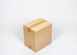 https://thebagnboxman-static.myshopblocks.com/images/import/corrugated-box-pack-of-20-305x229x305mm-s-w-B53297Y.jpg