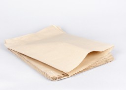https://thebagnboxman-static.myshopblocks.com/images/import/brown-paper-bags-357x458mm-37gsm-BB14_2.jpg