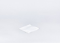 https://thebagnboxman-static.myshopblocks.com/images/import/white-paper-bags-175x175mm-33gsm-WB06.jpg