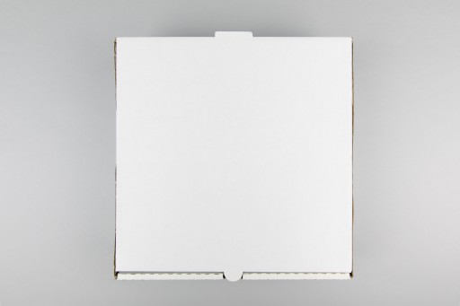 https://thebagnboxman-static.myshopblocks.com/images/import/white-corrugated-cake-box-250x250x75mm-B103SL-3.jpg