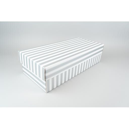 Gift Box 565 x 251 x 150mm Silver and White